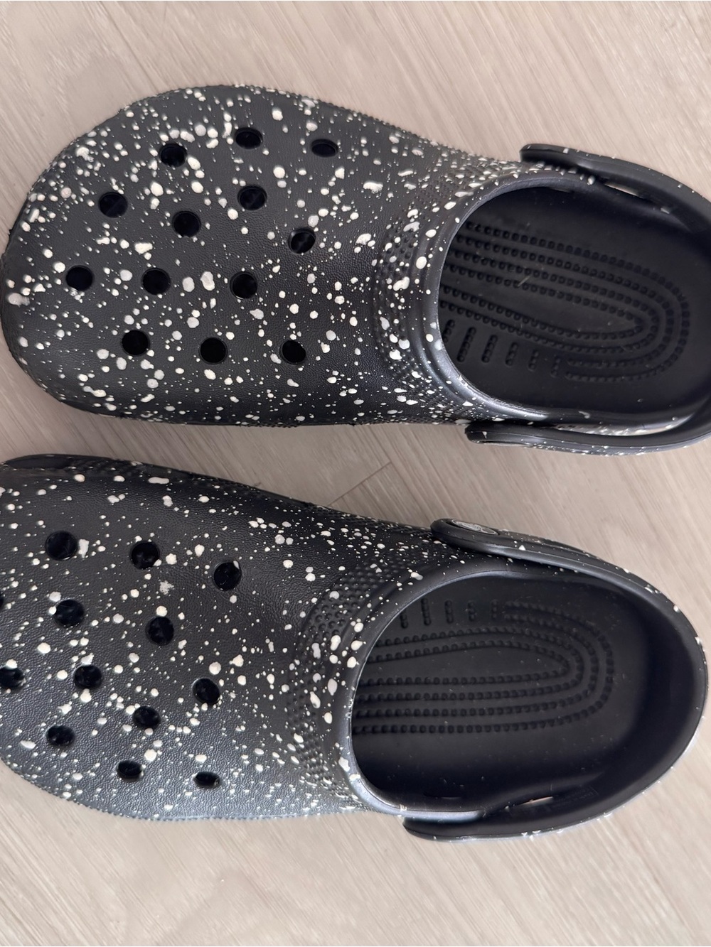 Kids Black Speckled Slip-On Crocs size JR.3